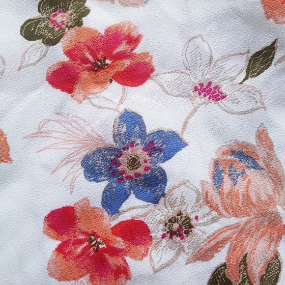 HOLLISTER Floral Sphagetti Strap Cami Tank Top - Picture 4 of 8